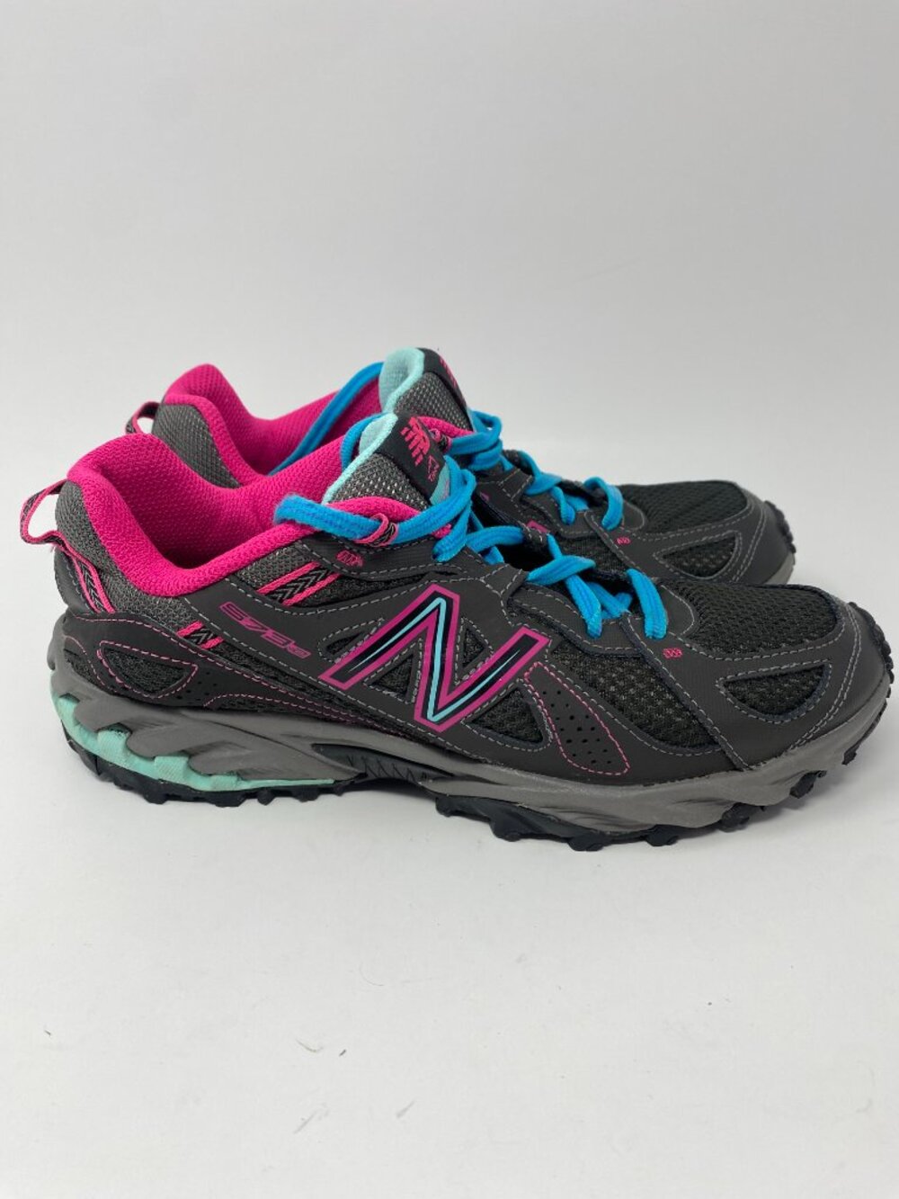 New Balance 573 v2 Trai Running Shoes Womens 9.5 B Gray Pink Sneakers WTE573B2